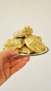 Easy Paleo Garlic Biscuits with Almond Flour and Nettles!