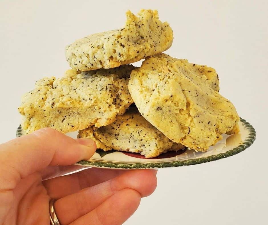 Paleo Garlic & Nettles Biscuits- a perfect healthy treat to bake in the springtime!
